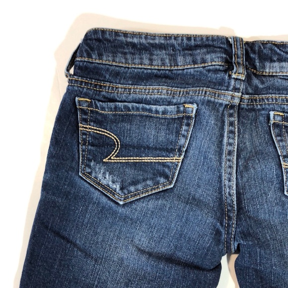 American Eagle Low Rise Distressed Jean Shorts - Picture 6 of 8